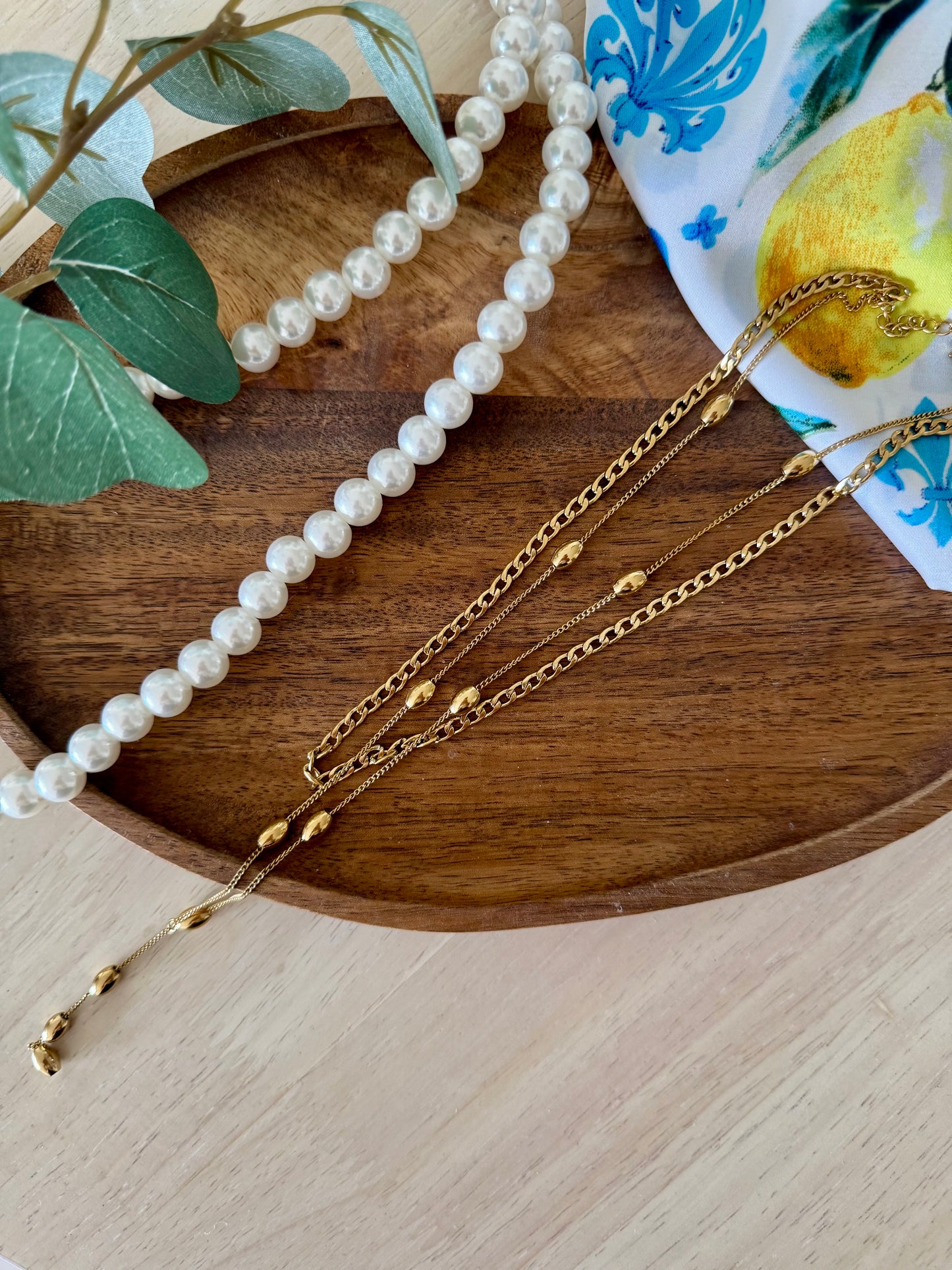 COLLIER CRAVATE